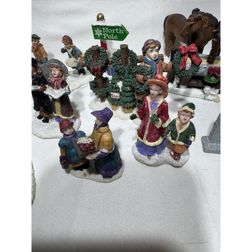 Large Vintage Christmas Village Accessories Lot 30 Pieces People Animals & More! - Picture 11 of 16